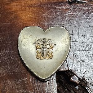 HINGECO Sterling Silver Heart Compact WWII Heart Shaped Military Insignia